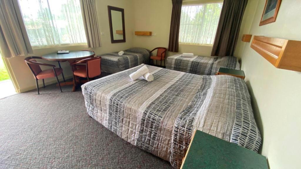 Bucketts Way Motel Gloucester Εξωτερικό φωτογραφία